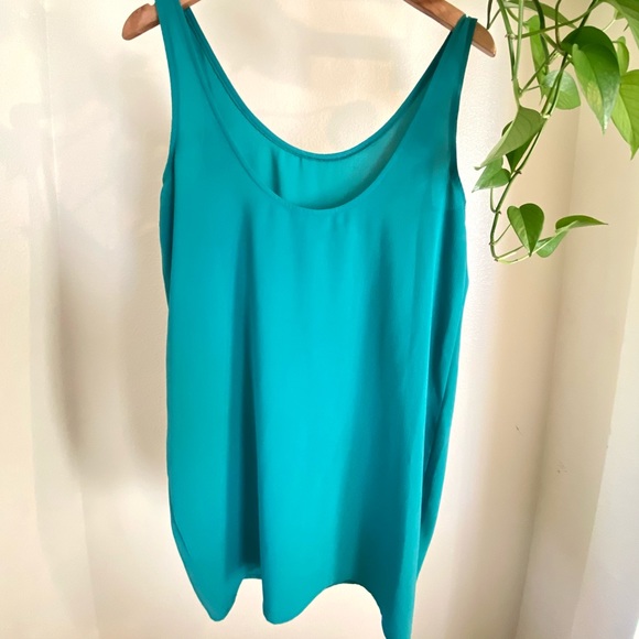 Leith Dress - Picture 2 of 3